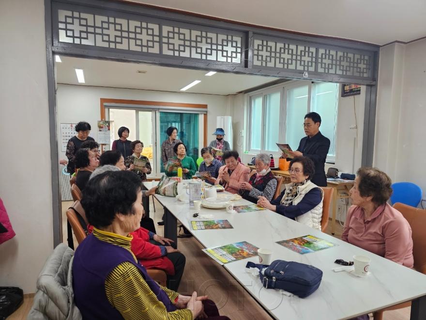 [크기변환]경산시 - 남부동, 경로당 순회교육으로 보조금 집행 투명성 강화 및 산불 예방 홍보 실시.jpg