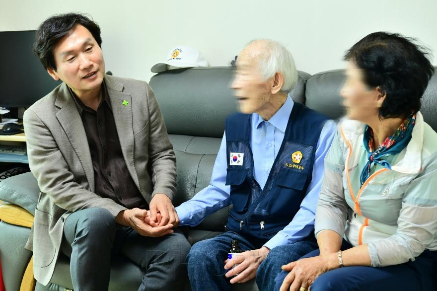 [크기변환]경산시 - 경산시, 국가보훈대상자 안부 살피기 나서.jpg