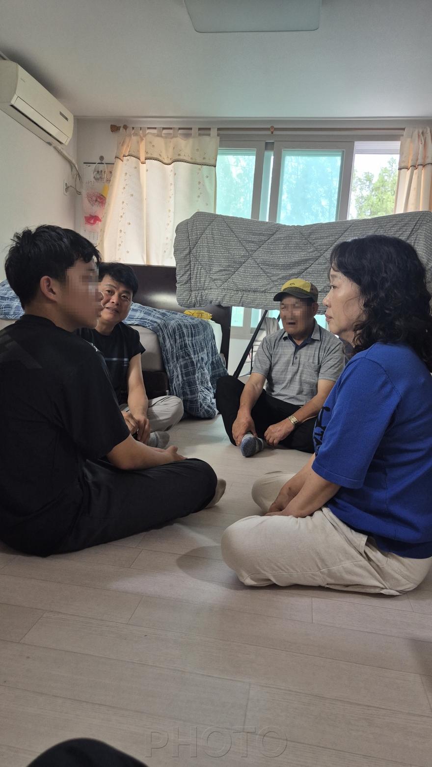 [크기변환]경산시 - 하양읍 맞춤형복지팀 상담사진 (1).jpg