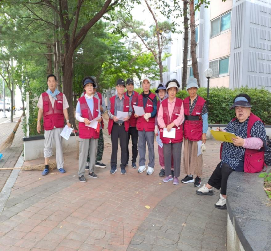 [크기변환]경산시 - 폭염 앞에 장사없습니다 건강부터 챙기세요~(노인일자리사업)2.jpg