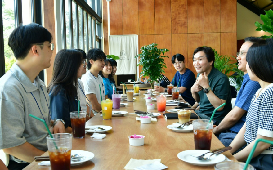 경산시 - 경산시, 42경산과 함께 ’지역 정착형 AI인재’ 키운다 (2).jpeg