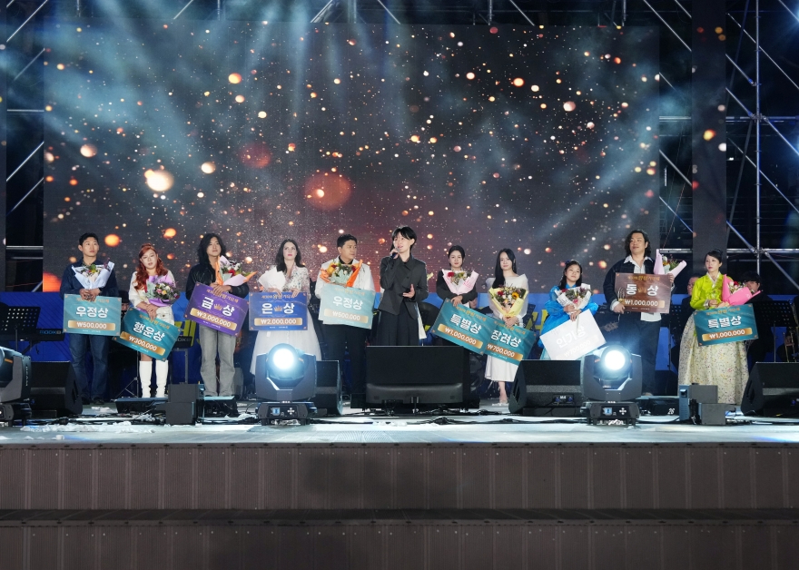 [크기변환]4. [사진] 다채로운 볼거리·먹거리 선보인 ‘2026 영천공동축제’ 성황리 마무리 (대상_박재인4).jpg