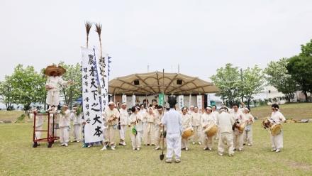 이팝꽃 아래, 경산시 대표 무형유산 합동 공연 개최